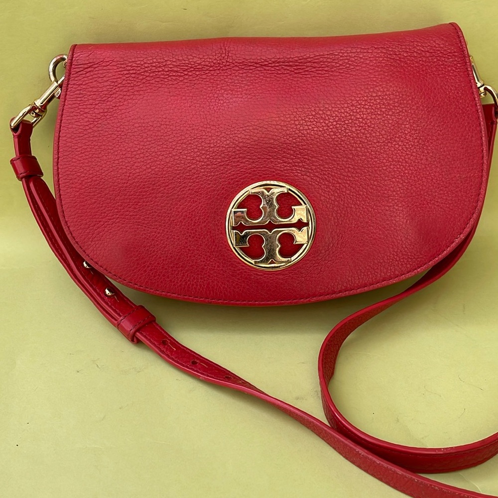 Vintage scarlet red/gold Tory Burch pebbled leather crossbody bag